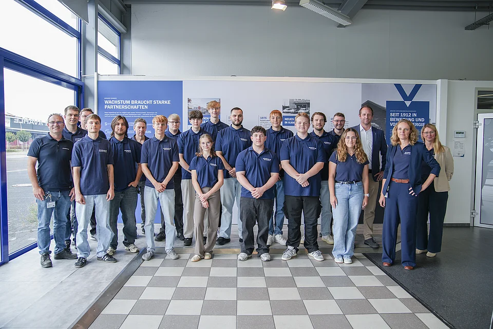 On 26 August, the Kamen-based systems provider welcomed 14 apprentices across nine trades. (Photo: VAHLE)