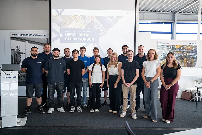 The successful graduates of the VAHLE apprenticeship programme together with their trainers at this year’s graduation ceremony. (PHOTO: VAHLE)